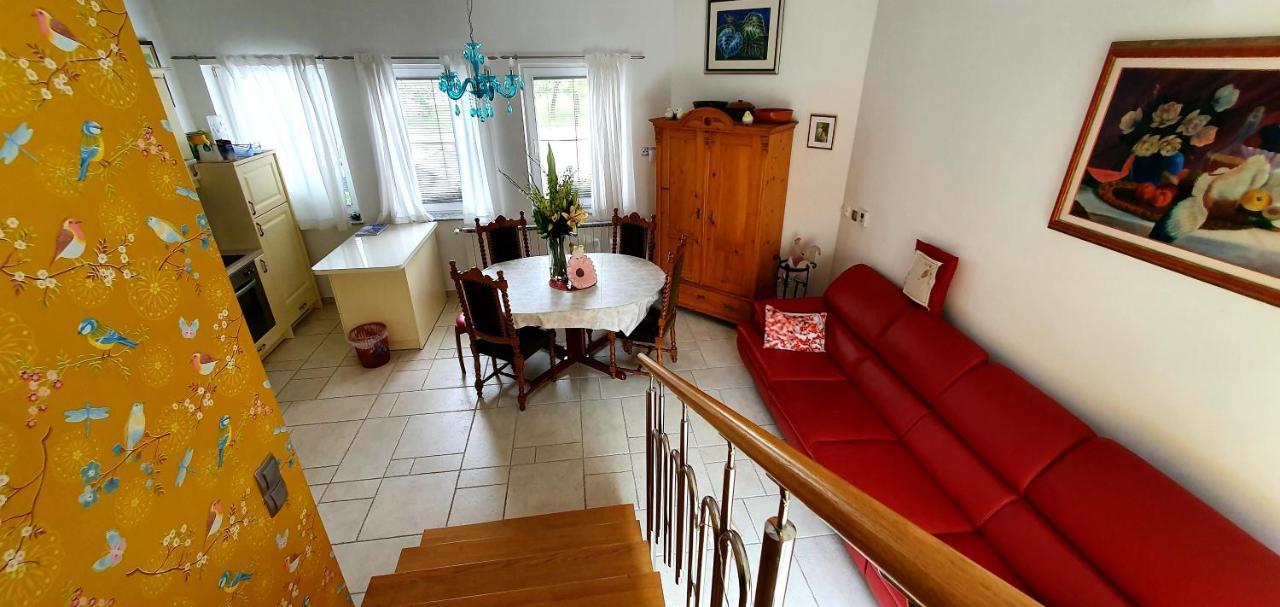 Luna Apartament *